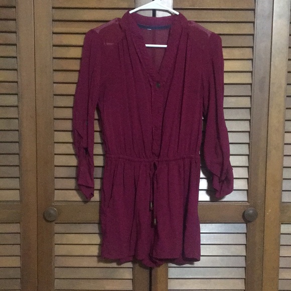 Maroon romper - Picture 1 of 1